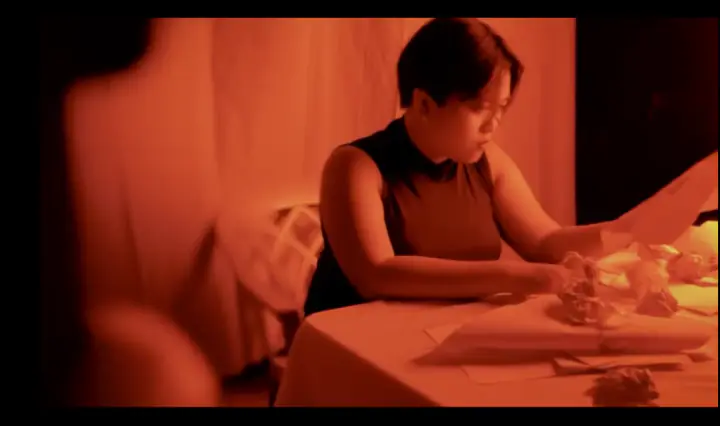 DISPOSABLE — 7 from Honeylyn Guingguing’s moving image archive