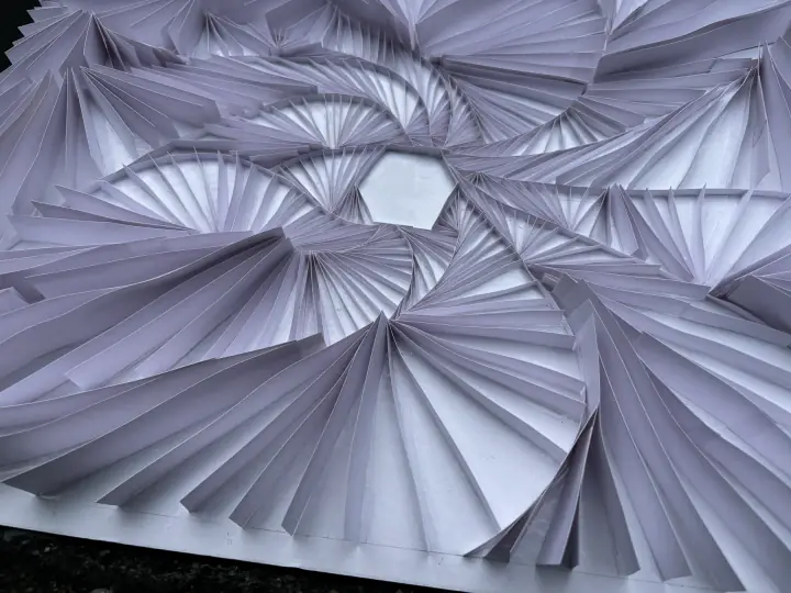 Oxymoron (2025) — 3 from Honeylyn Guingguing’s sculpture archive